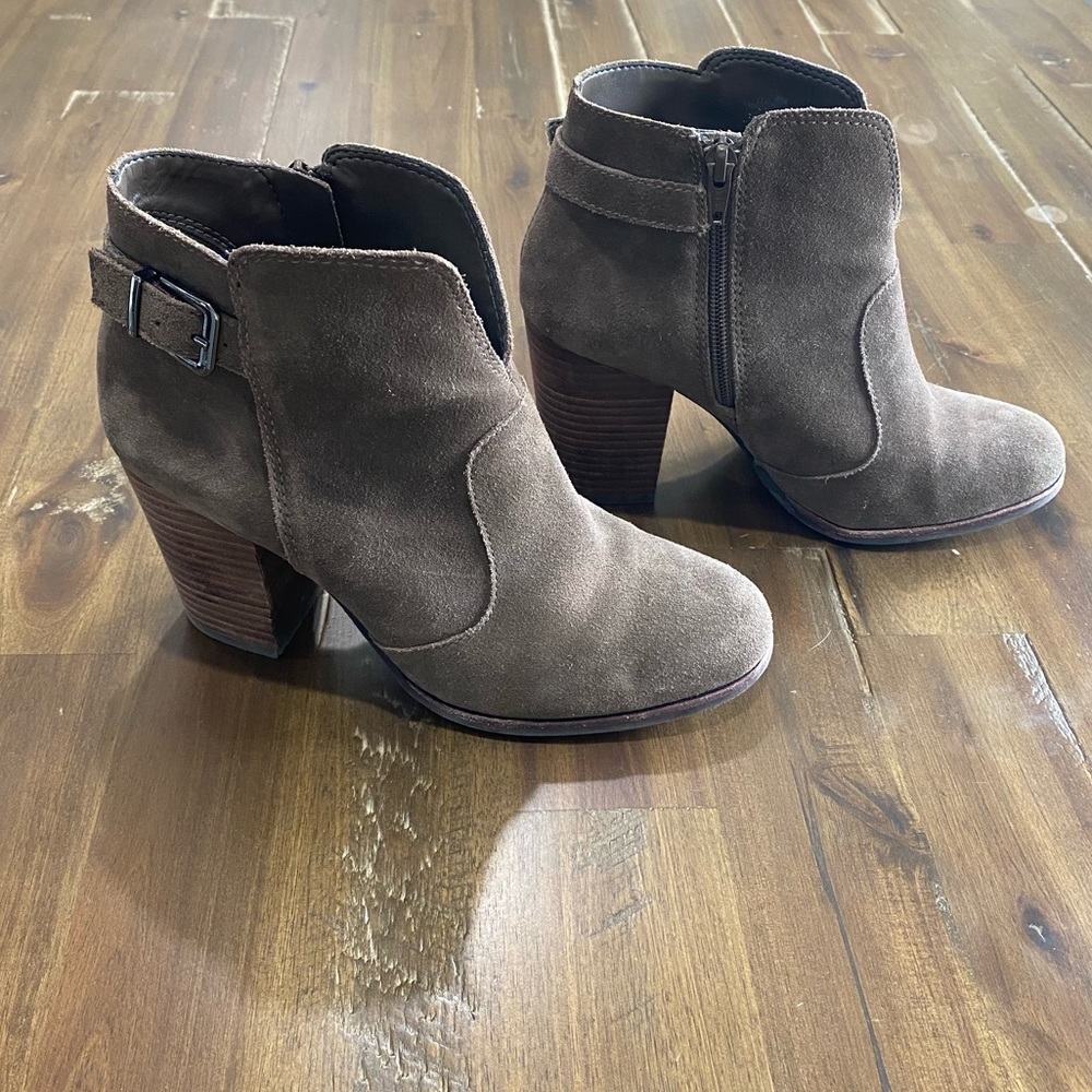 Gianni Bini ankle boot